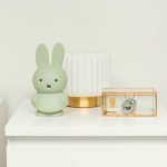 Miffy造型存錢罐S-草綠色款放在枱面上作為擺設 2