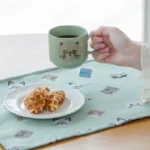 手上拿着綠色CDF ètendue I LOVE CAT！貓咪面圖案可堆疊陶瓷杯 pic.2